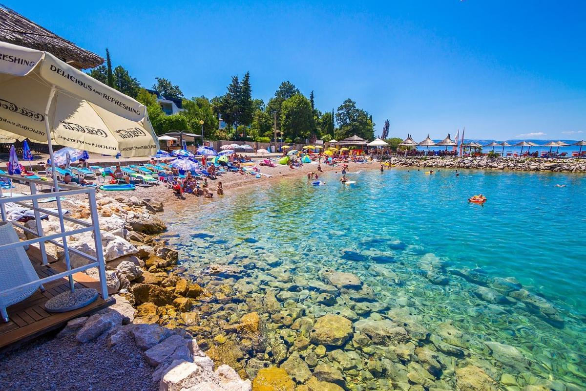 Apartments By The Sea Njivice, Krk - 5296 Dış mekan fotoğraf