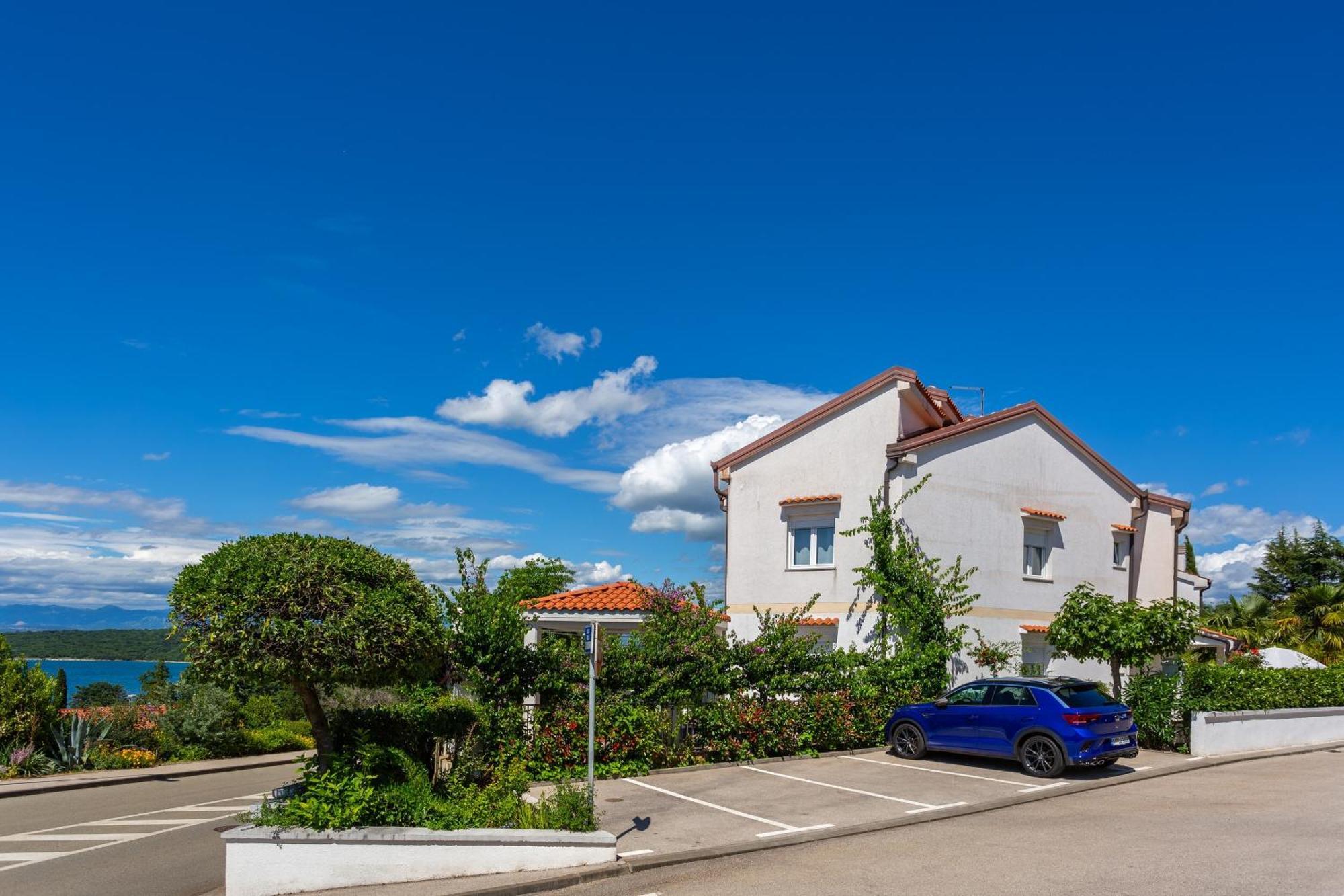 Apartments By The Sea Njivice, Krk - 5296 Dış mekan fotoğraf